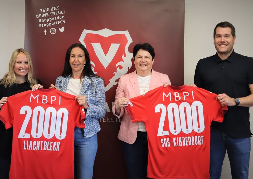 Successful shirt auction at FC Vaduz